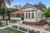 Grey’s House Bangalow